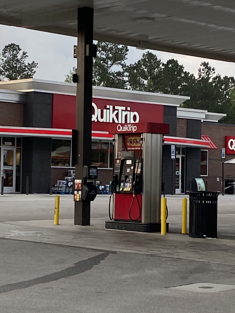 QUIKTRIP STORE Updated June 2024 12 Photos 15966 Whyte Hardee