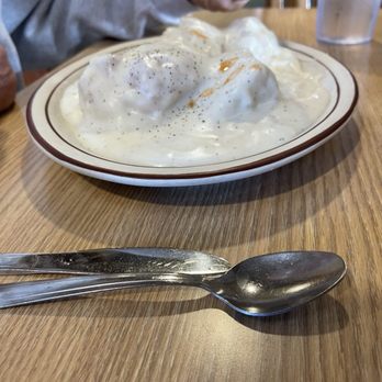 Joe's Place Paso Robles - Biscuits and gravy - Breakfast & Brunch Near Me - Paso Robles, California Joe's Place Paso Robles - Biscuits and gravy - Breakfast & Brunch Near Me - Paso Robles, California