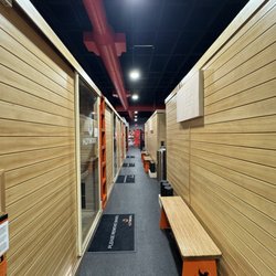 HOTWORX - Caldwell, ID Saddle Ave - Private classes to the right and left.