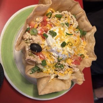 Arriba Mexican Grill - Chicken taco salad - Mexican Near Me - Goodyear, Arizona