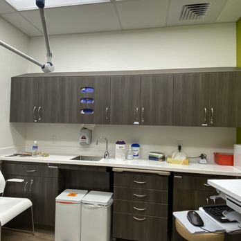 Straub Benioff - Examination room - Medical Centers Near Me - Kapolei, Hawaii