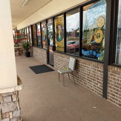 The Best Little Donuts In Texas - Front of store