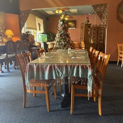 Chanida Thai Cuisine - Inside decor