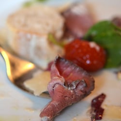 Augustiner am See - Augustiner am See | Hirschrücken mit Tonnato-Sauce | Detail