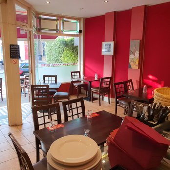 iL Piccolo Villaggio - Italian Near Me - London, XGL iL Piccolo Villaggio - Italian Near Me - London, XGL