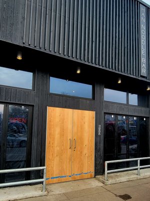 Han Noodle Bar by null