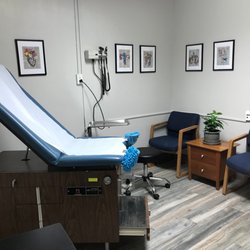 Well Life Medicine - One of our primary care exam rooms.
