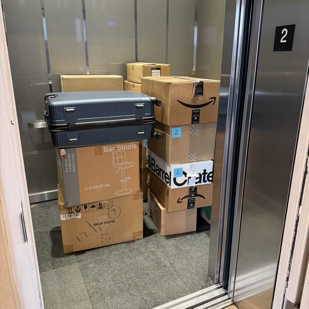 Busy Bee Movers - Movers Near Me - Irvine, California Busy Bee Movers - Movers Near Me - Irvine, California