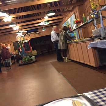 David Beard Catfish & Seafood - Dining room - Seafood Near Me - Azle, Texas David Beard Catfish & Seafood - Dining room - Seafood Near Me - Azle, Texas
