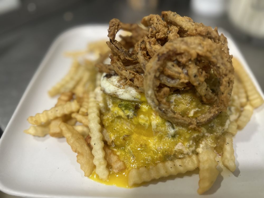 Social spots from Twisted Sports Bar & Grill