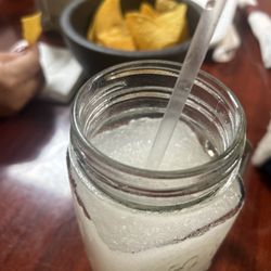 La Nueva San Salvador Restaurant - best frozen lemonade!!! karaoke on Sundays!!