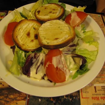 Buffalo Grill - Yup, warm goat cheese salads. They had those out West! - French Near Me - Thiais, 94