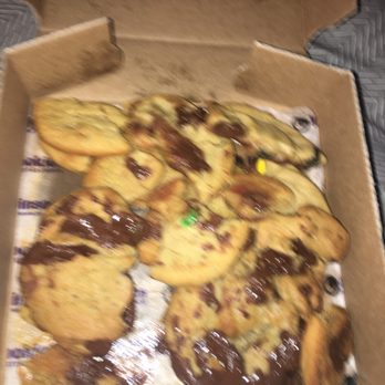 Insomnia Cookies - Desserts Near Me - Chicago, Illinois