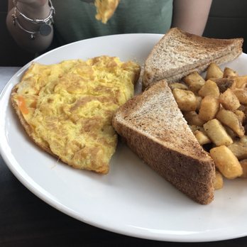 Evviva Breakfast & Lunch - Cheddar Cheese Omelette - Breakfast & Brunch Near Me - Vaughan, Ontario Evviva Breakfast & Lunch - Cheddar Cheese Omelette - Breakfast & Brunch Near Me - Vaughan, Ontario