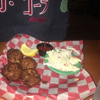 Pelican's Reef - Crab cakes and coleslaw - Seafood Near Me - Cincinnati, Ohio Pelican's Reef - Crab cakes and coleslaw - Seafood Near Me - Cincinnati, Ohio