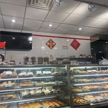 Feida Bakery - Inside - Bakeries Near Me - Chicago, Illinois