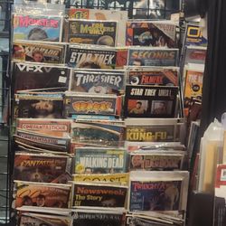Hollywood Book and Poster - Magazine