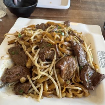 The Flame Cafe - Beef with hand pull noodles - Hong Kong Style Cafe Near Me - Sacramento, California The Flame Cafe - Beef with hand pull noodles - Hong Kong Style Cafe Near Me - Sacramento, California