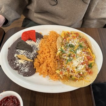 Roberto's - Huevos rancheros - Salad Near Me - Anchorage, Alaska