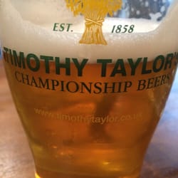 The Maypole Inn - What a good Landlord looks like.