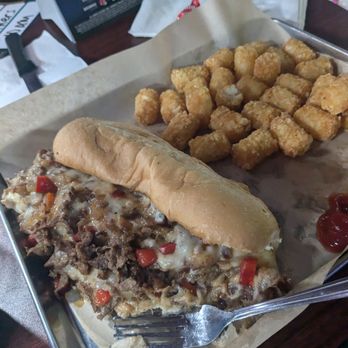 Henry's Lounge - Philly - Sports Bars Near Me - Sacramento, California Henry's Lounge - Philly - Sports Bars Near Me - Sacramento, California