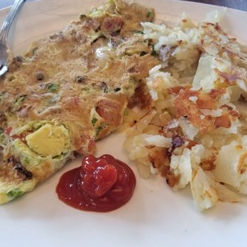Jax Inn Diner - Avocado omelette with home fries - Diners Near Me - Jackson Heights, New York Jax Inn Diner - Avocado omelette with home fries - Diners Near Me - Jackson Heights, New York