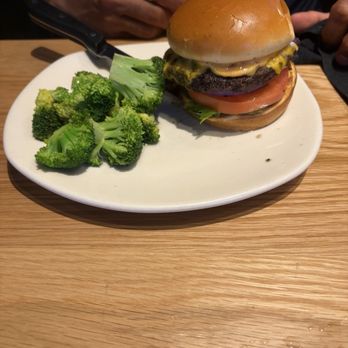 Bonefish Grill - Burger with broccoli - Seafood Near Me - Coral Springs, Florida