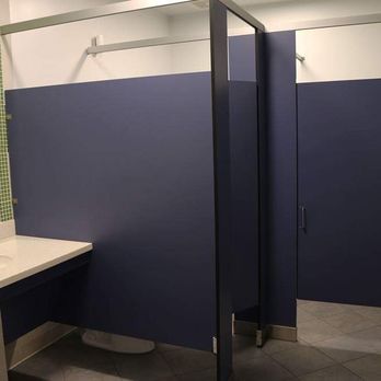 Michael L. Cogan, MD - Bathroom - Obstetricians & Gynecologists Near Me - Los Angeles, California Michael L. Cogan, MD - Bathroom - Obstetricians & Gynecologists Near Me - Los Angeles, California