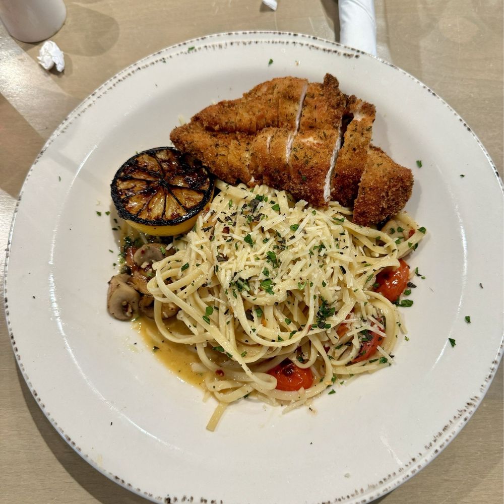 Tula's Kitchen - Chicken Scallopini - New American Near Me - Albuquerque, New Mexico Tula's Kitchen - Chicken Scallopini - New American Near Me - Albuquerque, New Mexico