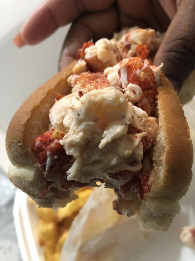 ADAMS FISH MARKET Updated October 2024 12 Photos & 26 Reviews 783