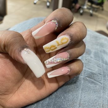 Quality Nails & Spa - Birthday Nails Tiffany - Nail Salons Near Me - Long Beach, California Quality Nails & Spa - Birthday Nails Tiffany - Nail Salons Near Me - Long Beach, California