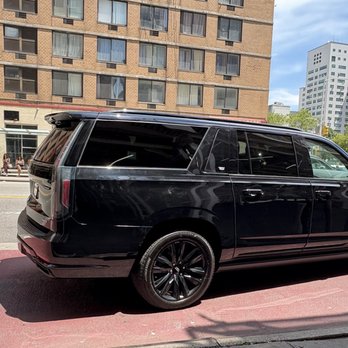 Best Limo NYC - Pulling away 6/29/25 - Limos Near Me - New York, New York