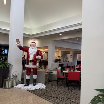 Hilton Garden Inn Fairfield - foyer - Hotels Near Me - Fairfield, California
