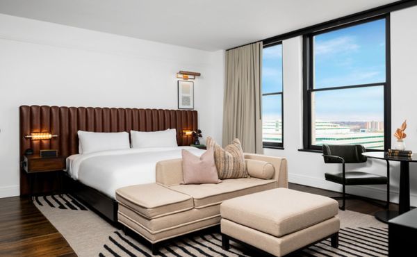 Surety Hotel, Autograph Collection by null