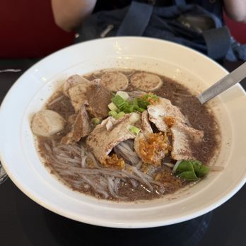 Thonglor Thai Bistro - Thai boat noodle with pork - Thai Near Me - San Mateo, California