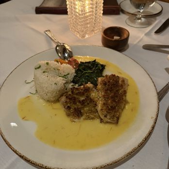 Merriman's - Macadamia nut crusted mahi mahi - Hawaiian Near Me - Kamuela, Hawaii Merriman's - Macadamia nut crusted mahi mahi - Hawaiian Near Me - Kamuela, Hawaii