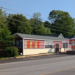 Exterior photo of Anika's Pizza - Moultonborough, New Hampshire Exterior photo of Anika's Pizza - Moultonborough, New Hampshire