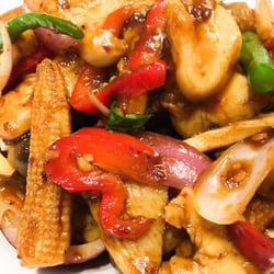 Casuarina Malaysian Bistro - Basil Chicken
