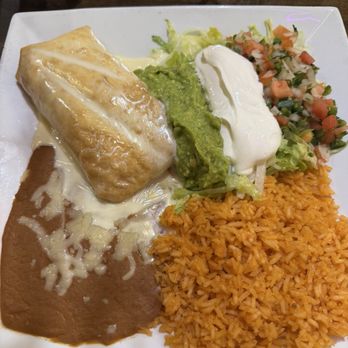 Limon Y Sal - Chicken chimichanga - Mexican Near Me - Louisville, Kentucky