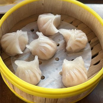 California Wok - Steamed Shrimp Dumpling (6 pcs) - Chinese Near Me - Glendale, California California Wok - Steamed Shrimp Dumpling (6 pcs) - Chinese Near Me - Glendale, California