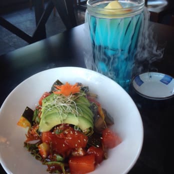 Sushi Ville - Spicy salmon sashimi & the dry ice side effect! - Japanese Near Me - Vancouver, British Columbia