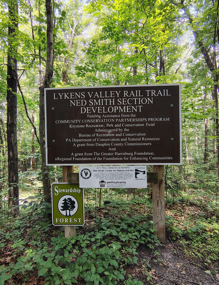 Ned Smith Center for Nature and Art Logo