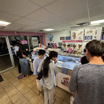 Baskin-Robbins - Desserts Near Me - Houston, Texas Baskin-Robbins - Desserts Near Me - Houston, Texas