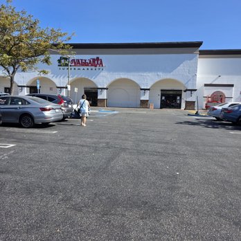 Vallarta Supermarkets - The front - Grocery Near Me - Simi Valley, California