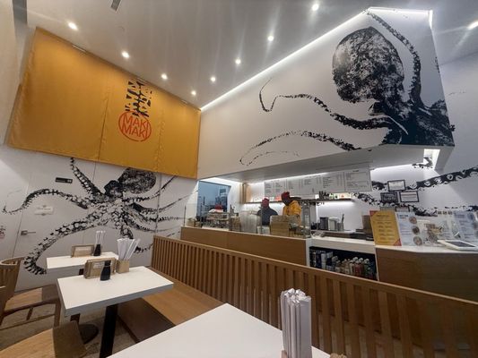 MakiMaki Sushi - 350 Hudson St by null