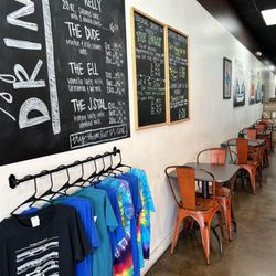 Pura Bean Coffee Company - Inside