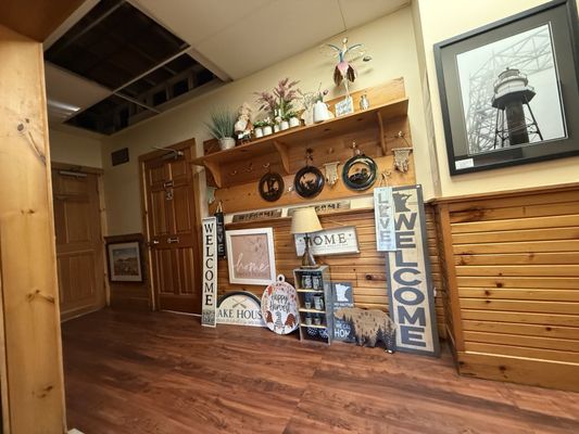 Rustic Inn Cafe by null