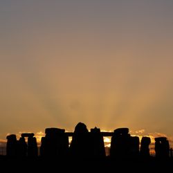 Oldbury Tours - Winter sunset at Stonehenge