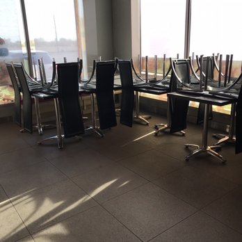 Kung Fu Duck - Kung Fu Duck - seating area during pandemic shutdown - Chinese Near Me - Mississauga, Ontario