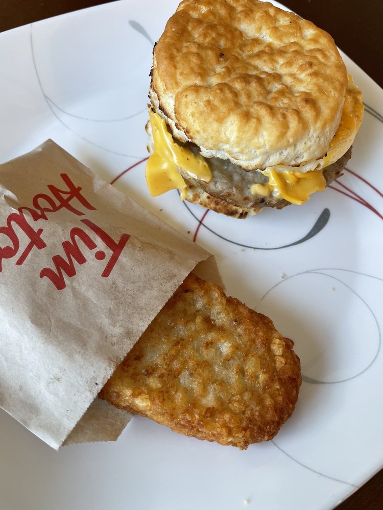 TIM HORTONS Updated July 2024 23 Reviews 260 W Main St, Victor